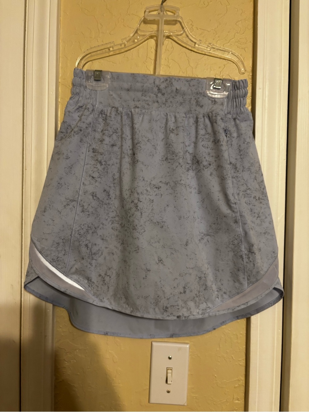 Lululemon Hotty Hot High-Rise Skirt